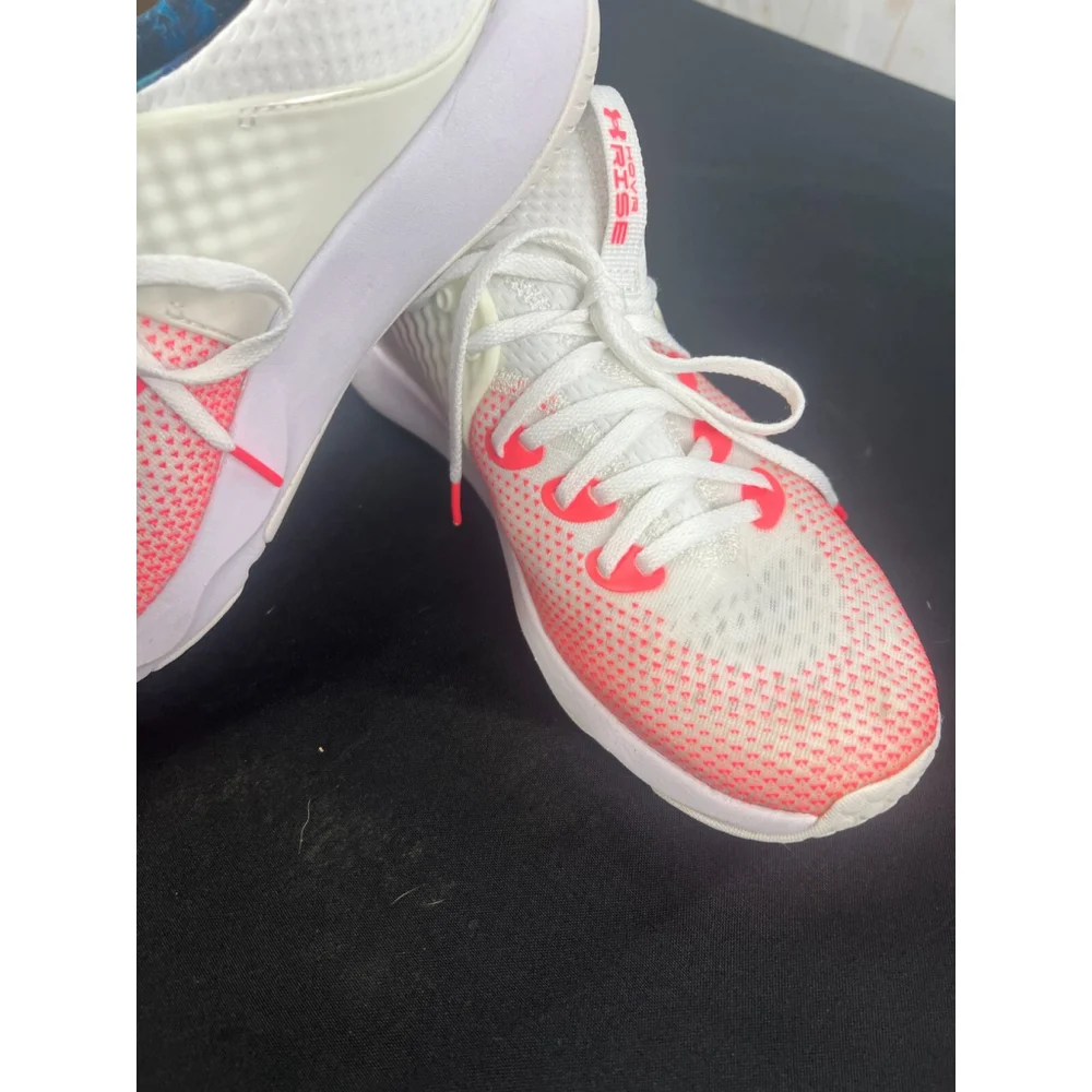 Women's Under Armour HOVR Rise Lace Up Training Shoes Size 9.5 Peach White EUC
